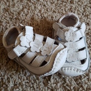 Adorable baby girl sandal/shoe